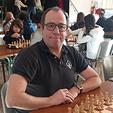 La photo du capitaine de la directrice de la communication du club d'Esbarres-Bonnencontre Échecs